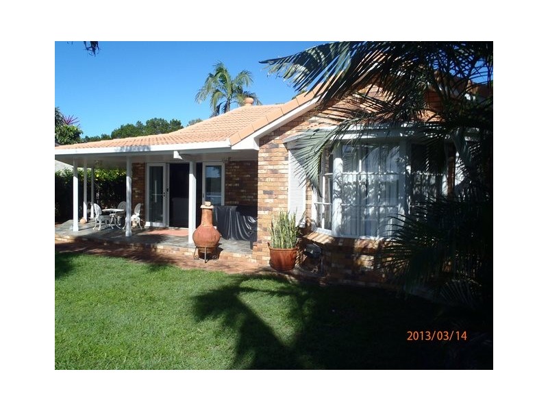 16 Esplanade, Tin Can Bay QLD 4580
