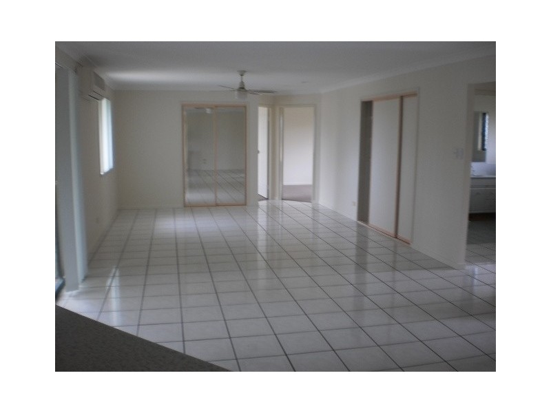 9 Regent Court, Cooloola Cove QLD 4580