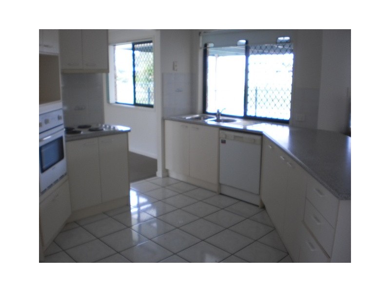 9 Regent Court, Cooloola Cove QLD 4580