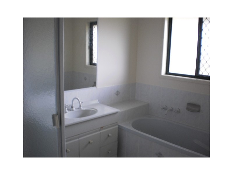 9 Regent Court, Cooloola Cove QLD 4580