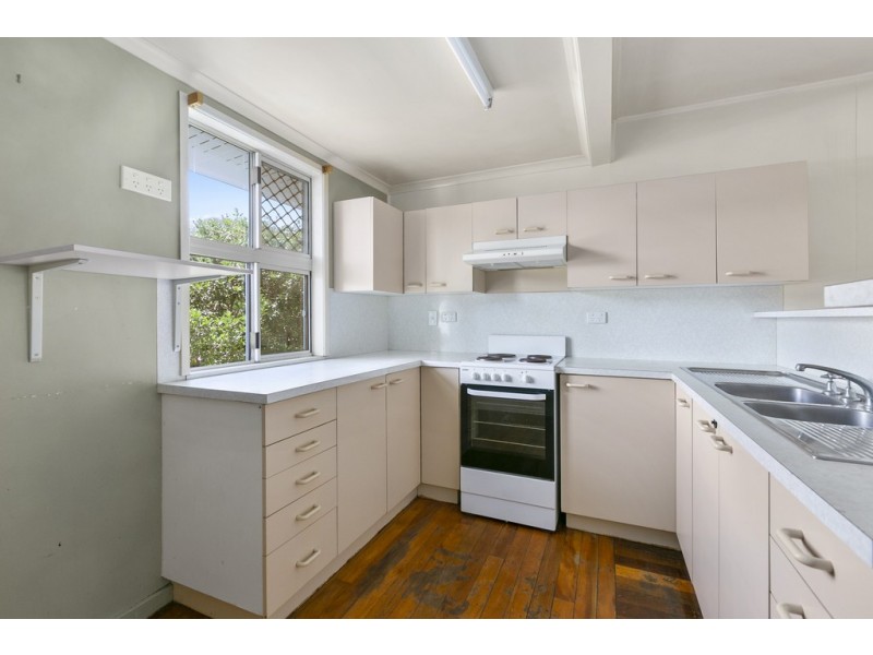 38 GYMPIE ROAD, Tin Can Bay QLD 4580