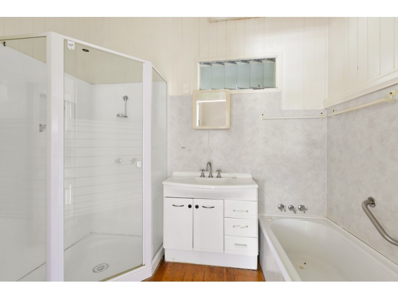 38 GYMPIE ROAD, Tin Can Bay QLD 4580