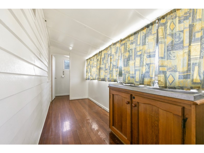 38 GYMPIE ROAD, Tin Can Bay QLD 4580