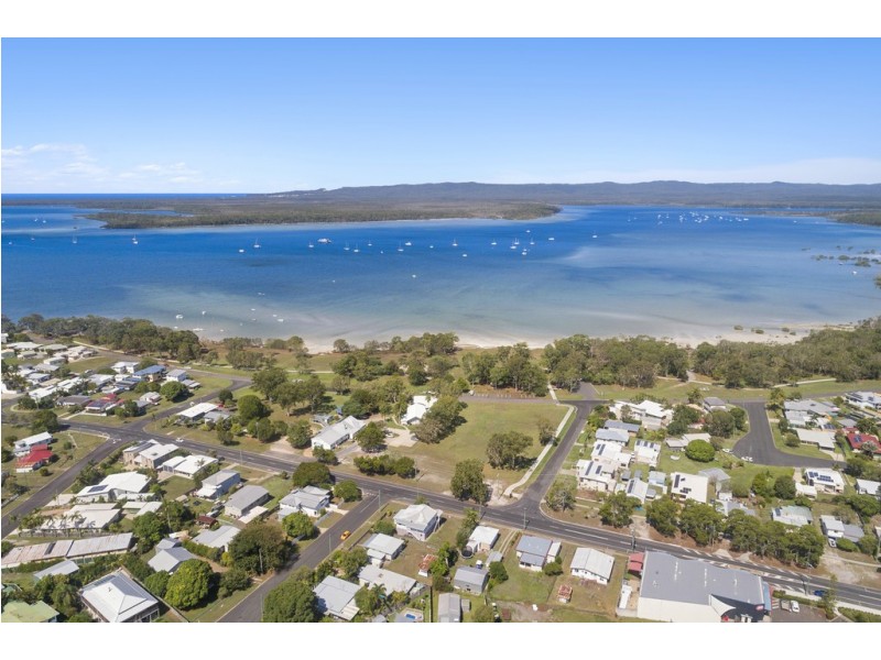 38 GYMPIE ROAD, Tin Can Bay QLD 4580