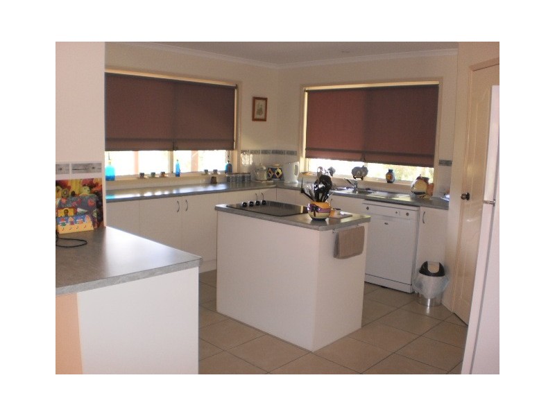 10 Investigator Avenue, Cooloola Cove QLD 4580