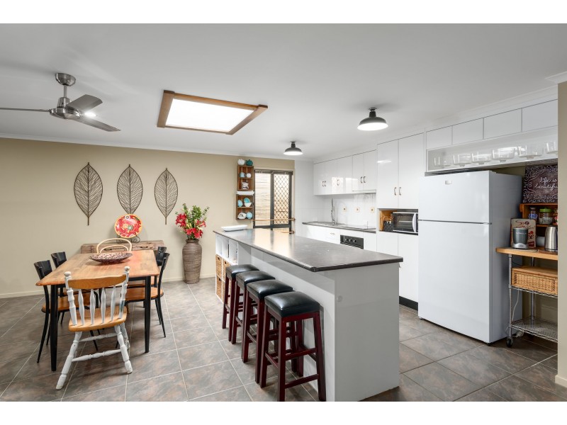 10 CAPSTAN COURT, Cooloola Cove QLD 4580