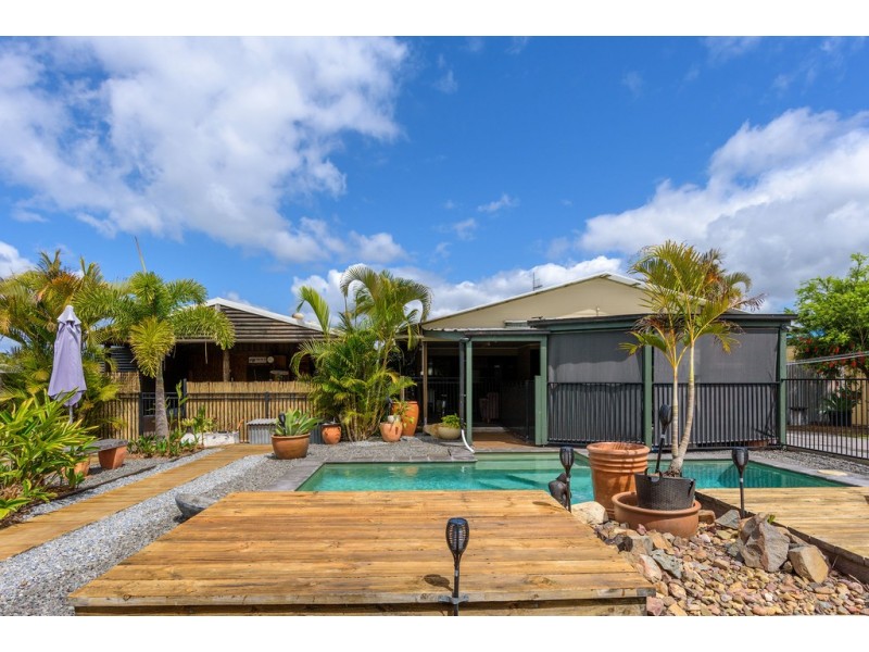 10 CAPSTAN COURT, Cooloola Cove QLD 4580