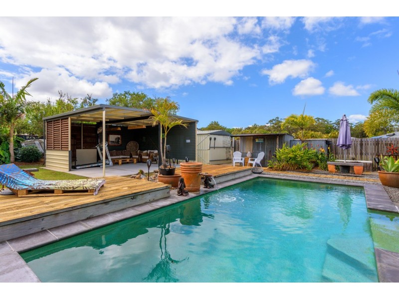 10 CAPSTAN COURT, Cooloola Cove QLD 4580
