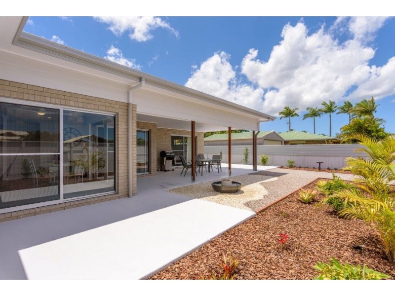 27 Banksia Avenue, Tin Can Bay QLD 4580