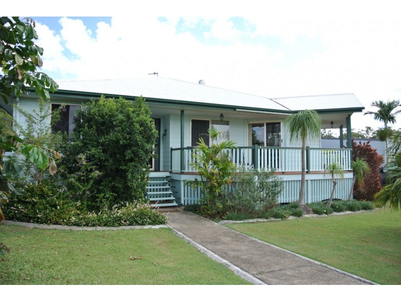 19 Golden Hind Avenue, Cooloola Cove QLD 4580