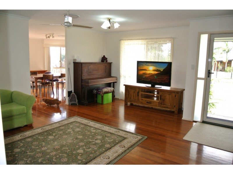 19 Golden Hind Avenue, Cooloola Cove QLD 4580