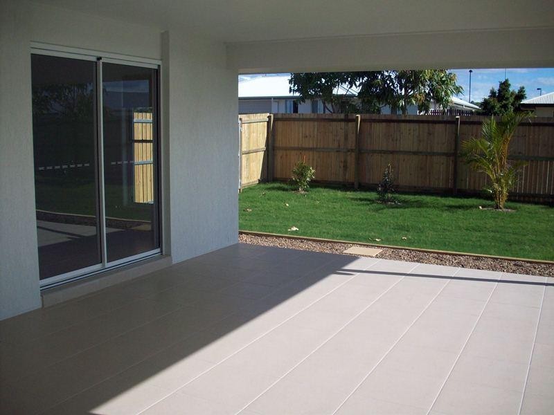 10 Dianella Circuit, Cooloola Cove QLD 4580