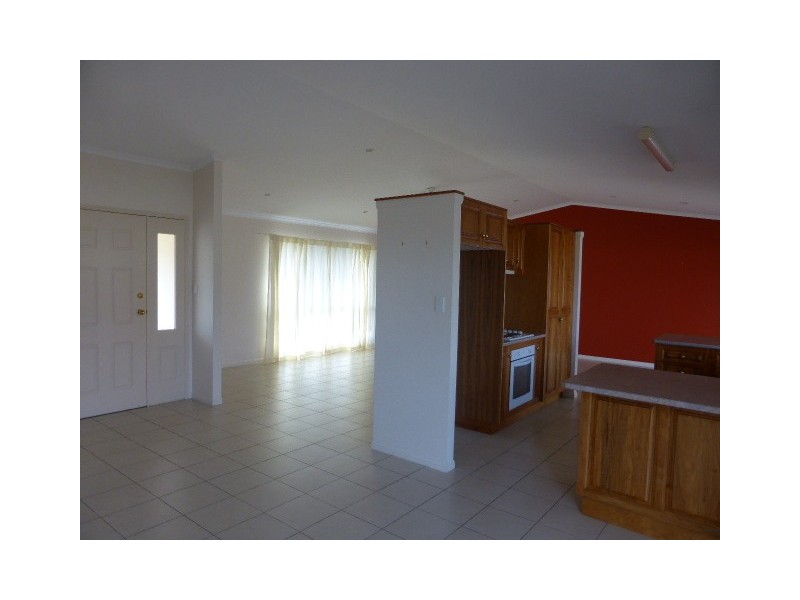 16 Sailfish Street, Tin Can Bay QLD 4580