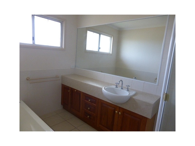 16 Sailfish Street, Tin Can Bay QLD 4580