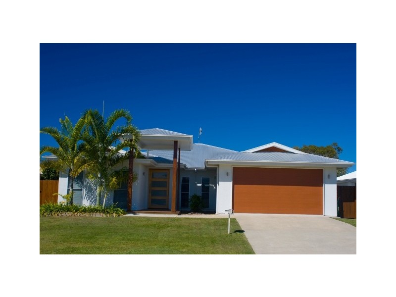 43 Summer Way, Tin Can Bay QLD 4580