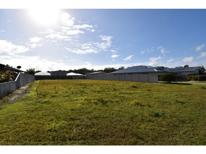13 Kanimbla Avenue, Cooloola Cove QLD 4580