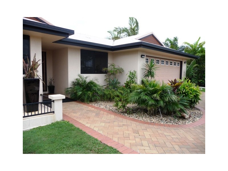 7 Aramac Court, Tin Can Bay QLD 4580