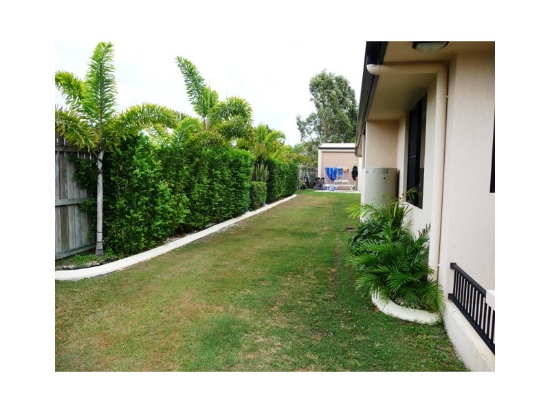 7 Aramac Court, Tin Can Bay QLD 4580