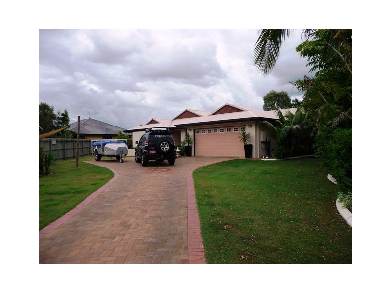 7 Aramac Court, Tin Can Bay QLD 4580