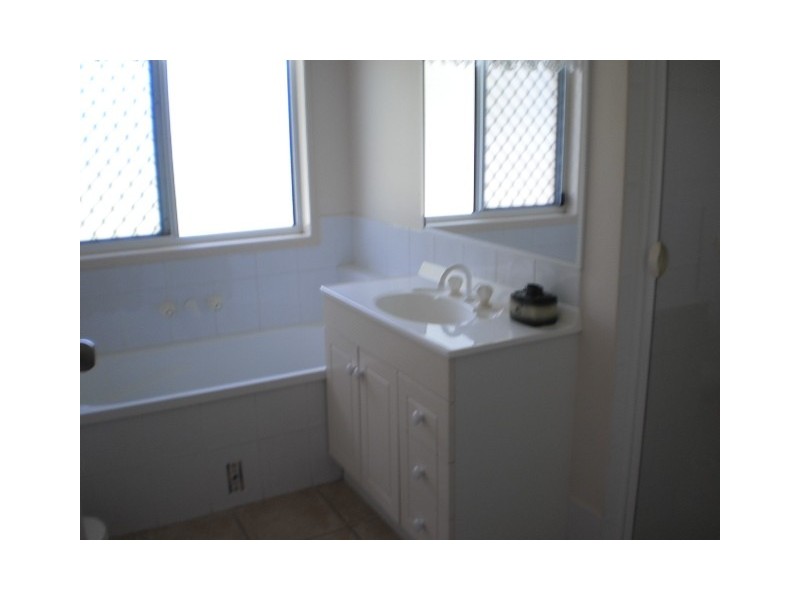 26 Golden Hind Avenue, Cooloola Cove QLD 4580