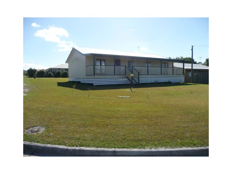 126 Golden Hind Avenue, Cooloola Cove QLD 4580