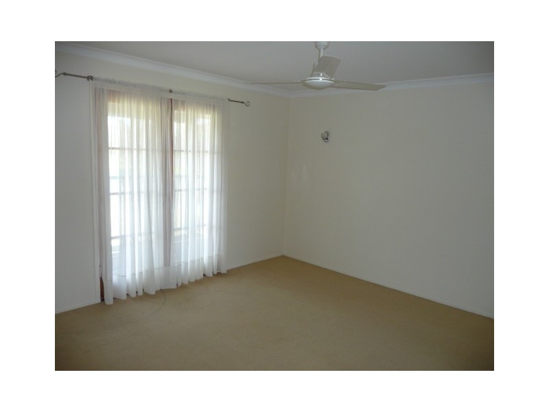 126 Golden Hind Avenue, Cooloola Cove QLD 4580