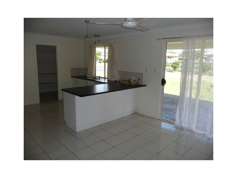 126 Golden Hind Avenue, Cooloola Cove QLD 4580