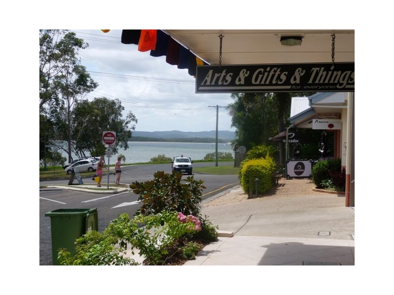 10 Jew Street, Tin Can Bay QLD 4580