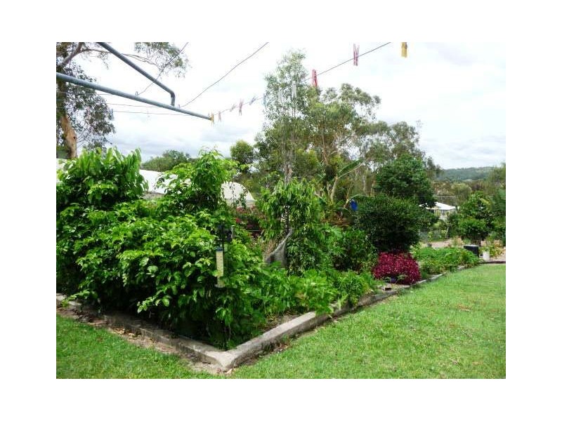 84 Bayside Road, Cooloola Cove QLD 4580