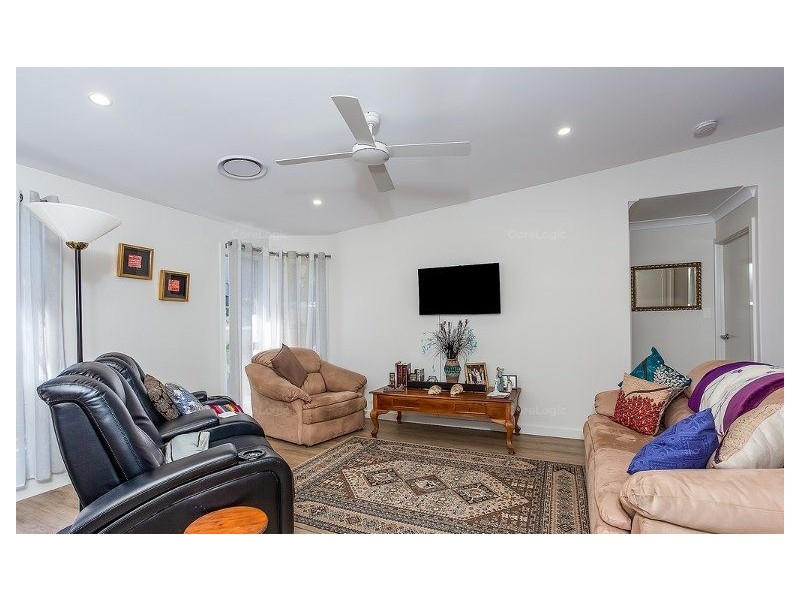 31 20 GYMPIE ROAD, Tin Can Bay QLD 4580
