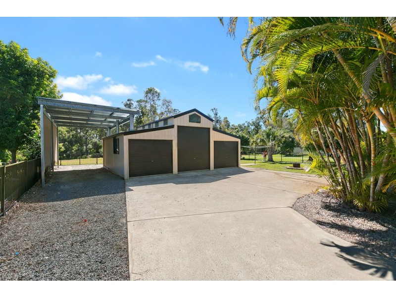 33 GOLDEN HIND AVENUE, Cooloola Cove QLD 4580