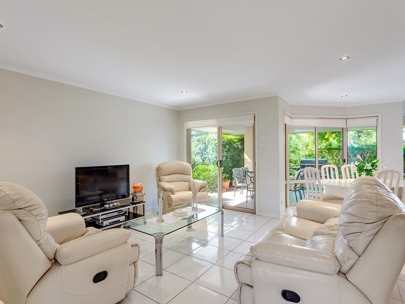 37 Golden Hind Avenue, Cooloola Cove QLD 4580