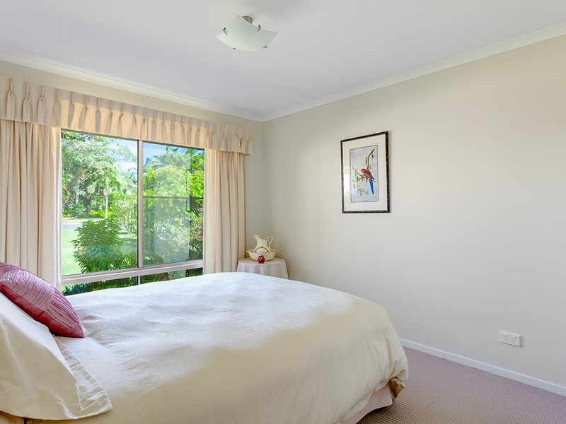 37 Golden Hind Avenue, Cooloola Cove QLD 4580