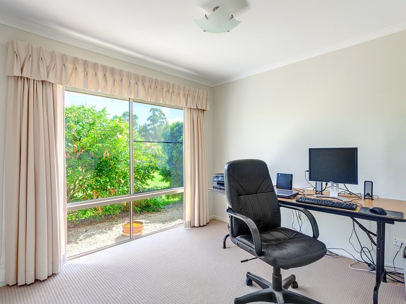 37 Golden Hind Avenue, Cooloola Cove QLD 4580
