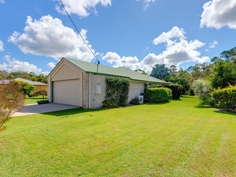 37 Golden Hind Avenue, Cooloola Cove QLD 4580
