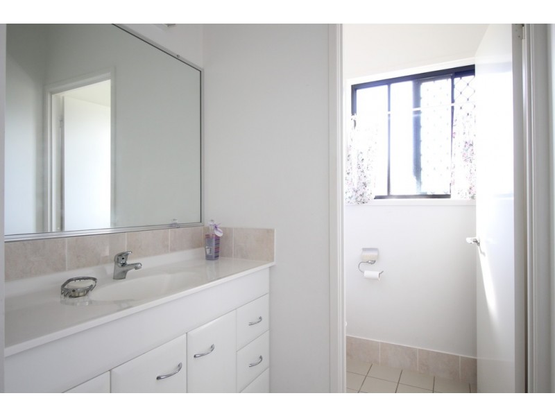 30 Golden Hind Avenue, Cooloola Cove QLD 4580