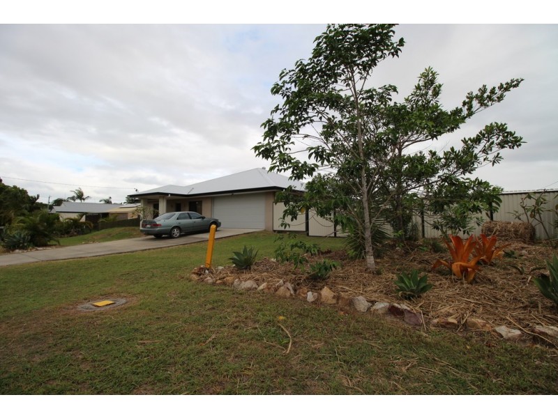30 Golden Hind Avenue, Cooloola Cove QLD 4580