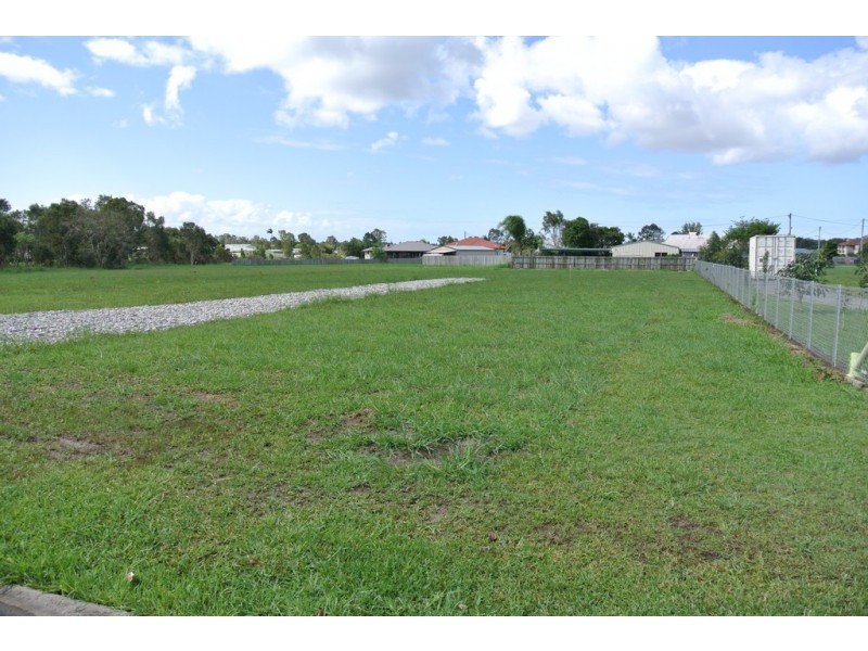 75 Investigator, Cooloola Cove QLD 4580