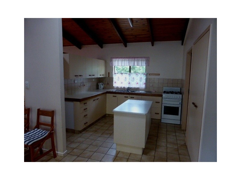 10 Mallett, Tin Can Bay QLD 4580