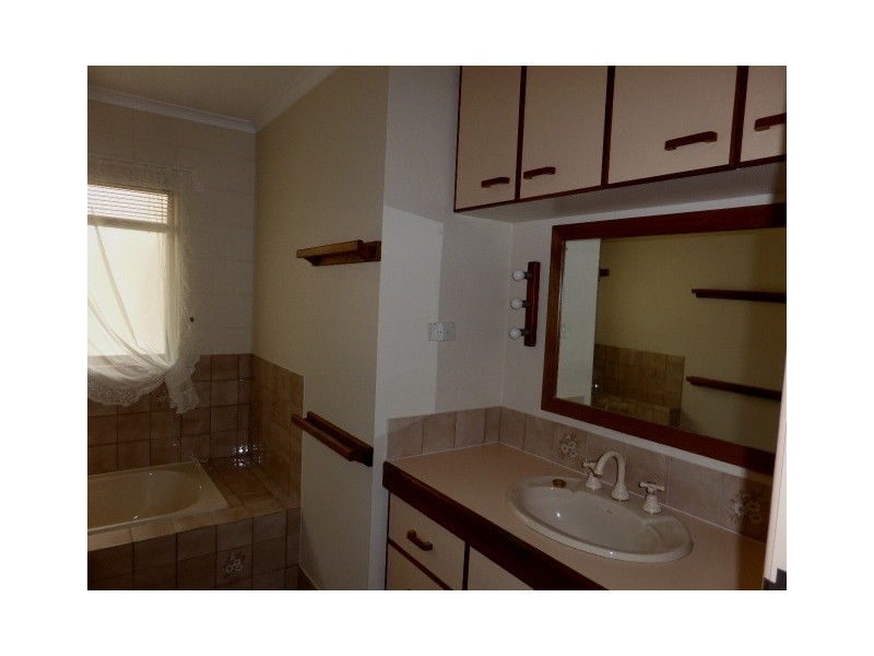 10 Mallett, Tin Can Bay QLD 4580