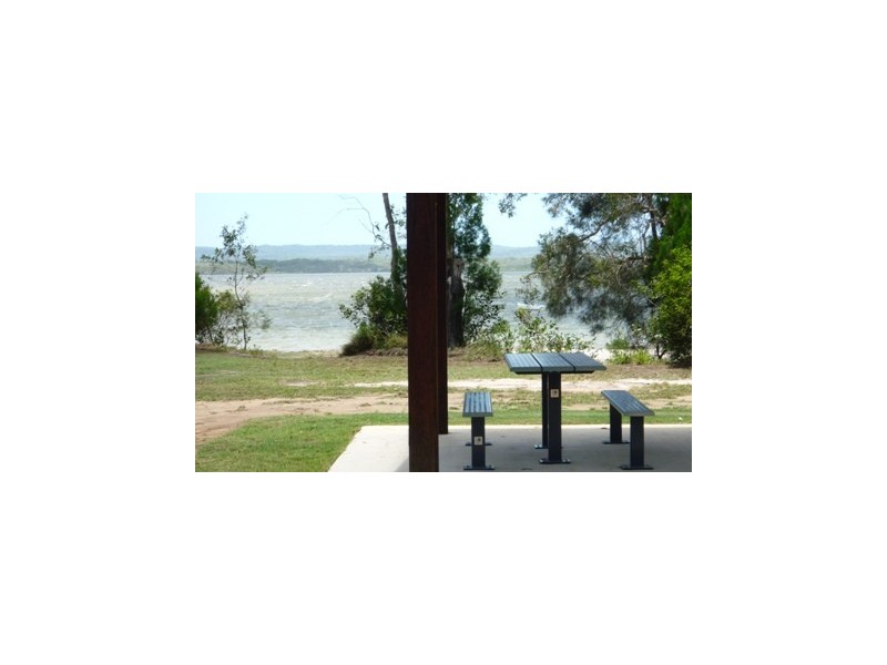 126 Bayside Road, Cooloola Cove QLD 4580
