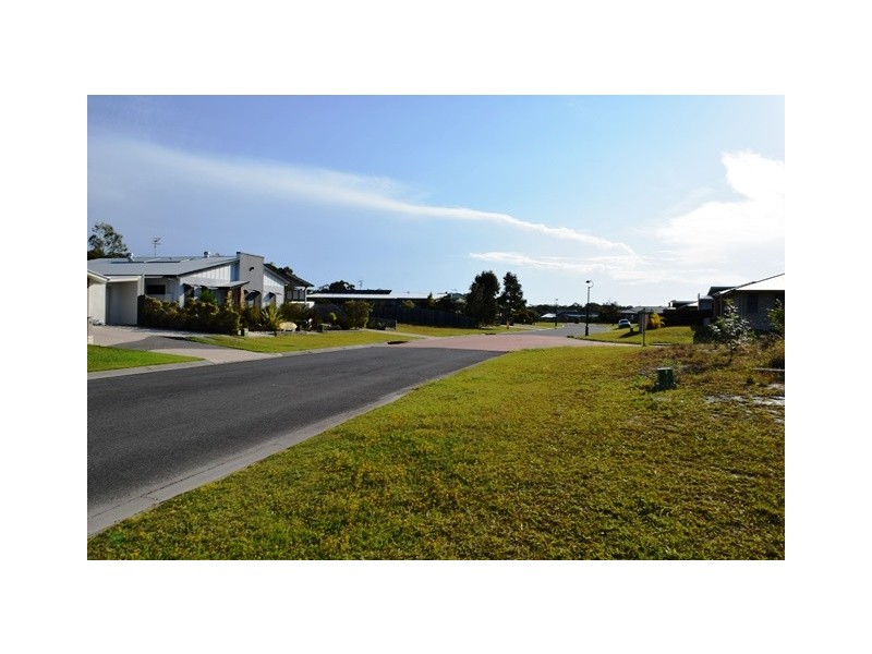 44 Summer Way, Tin Can Bay QLD 4580