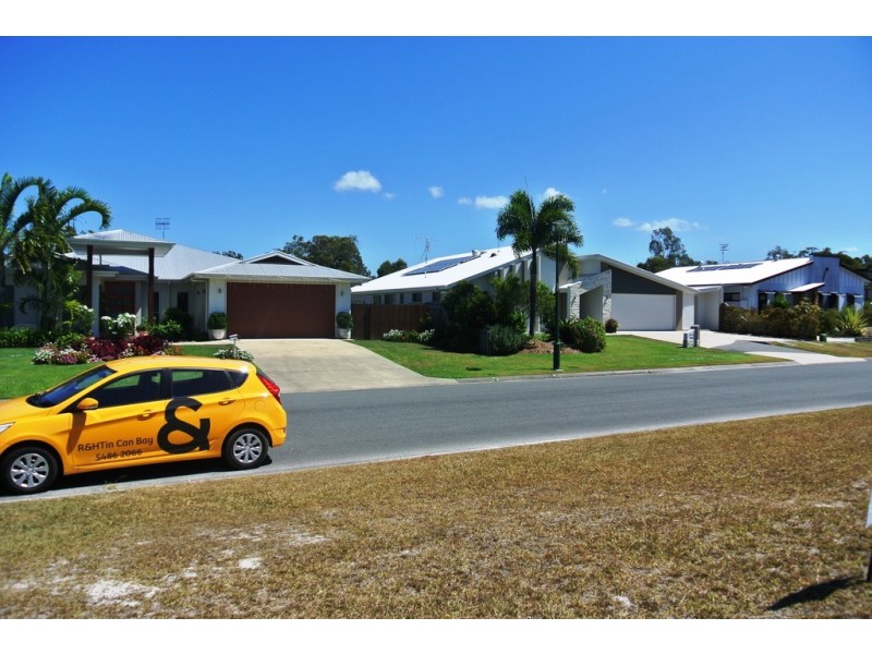 44 Summer Way, Tin Can Bay QLD 4580