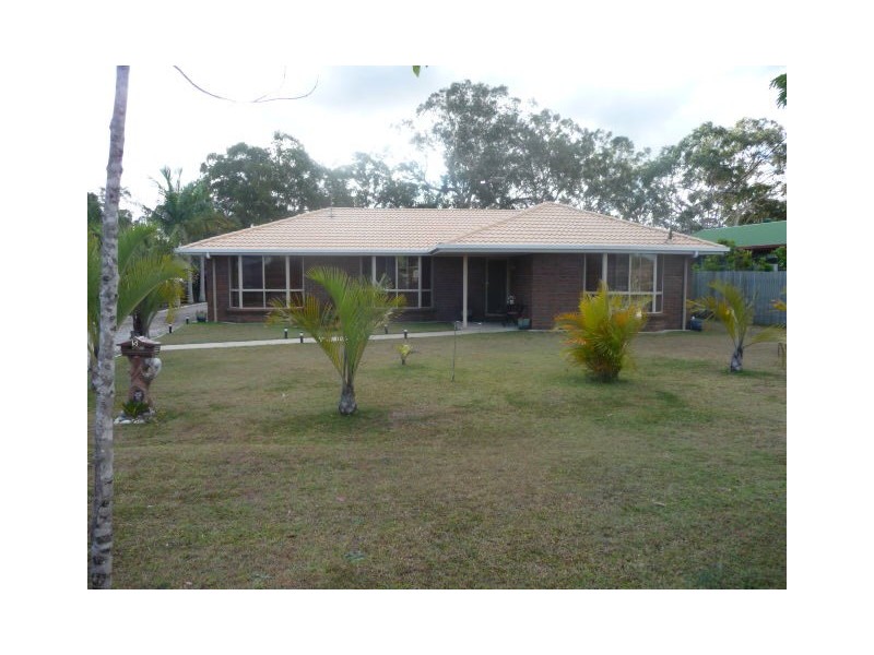 5 Challenger Ct, Cooloola Cove QLD 4580