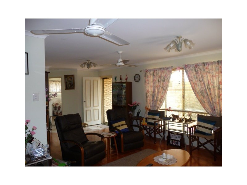 24 Golden HInd, Cooloola Cove QLD 4580