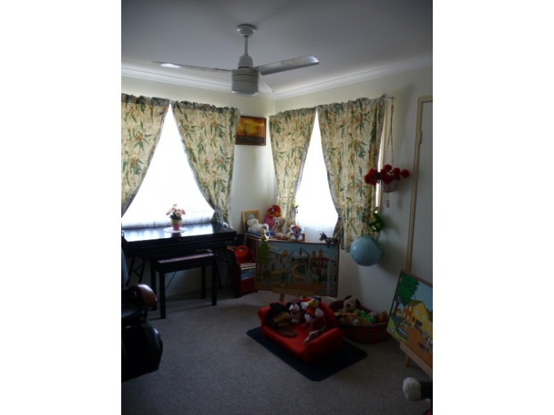 24 Golden HInd, Cooloola Cove QLD 4580