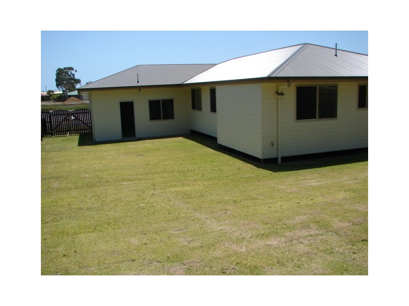 18 Dart St, Tin Can Bay QLD 4580