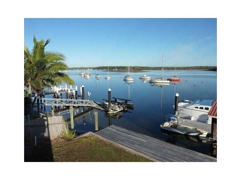 15 Esplanade, Tin Can Bay QLD 4580