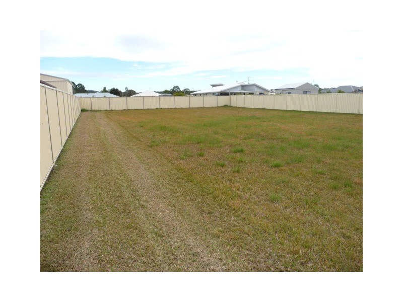 16 Kanimbla  Ave, Cooloola Cove QLD 4580