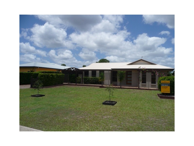 24 Kanimbla Ave, Cooloola Cove QLD 4580